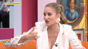 Alba Carrillo en 'La familia de la tele'