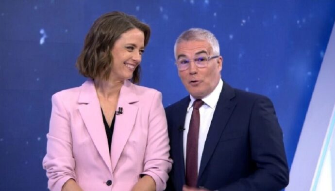 David Cantero y María Casado en 'Informativos Telecinco'.