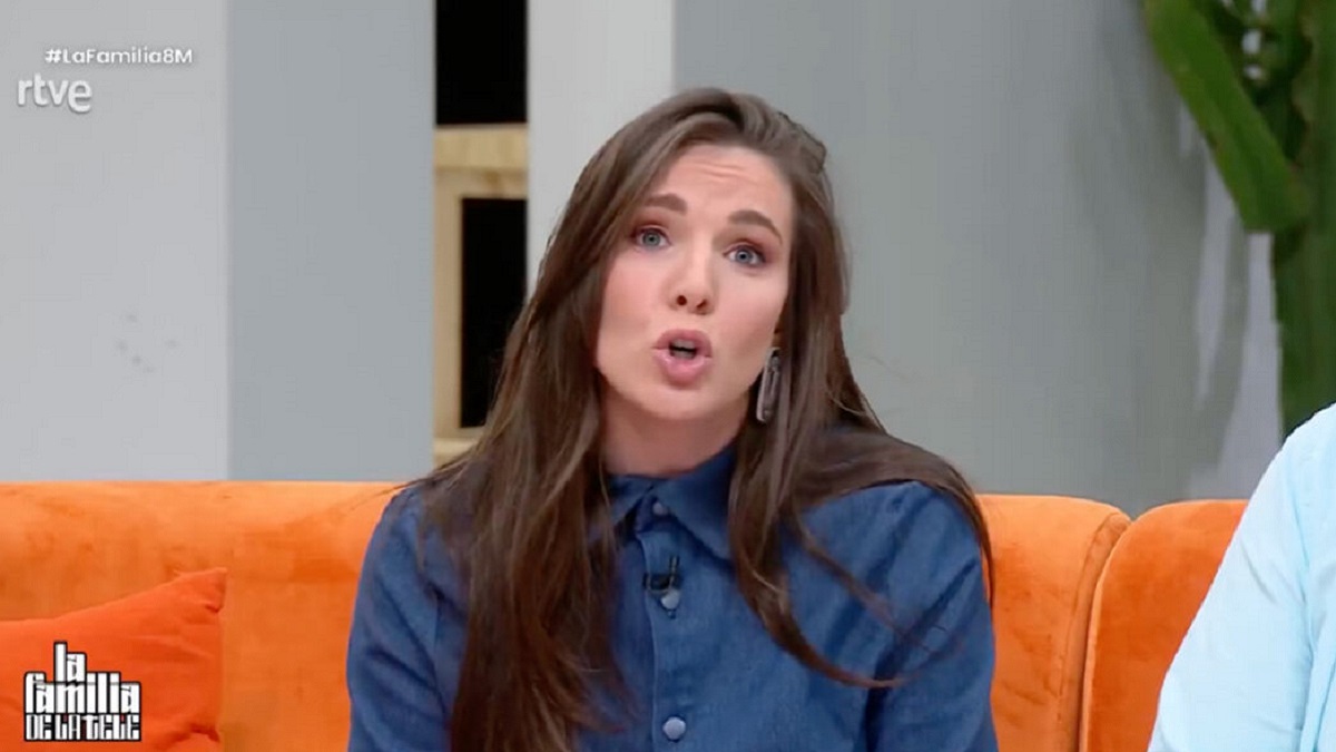 Inés Hernand en 'La familia de la tele'.