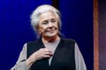 La vida actual de Lola Herrera que cumple hoy 90 años: de actriz en 'UPA' y 'Las chicas de oro' a su cruzada con Vox