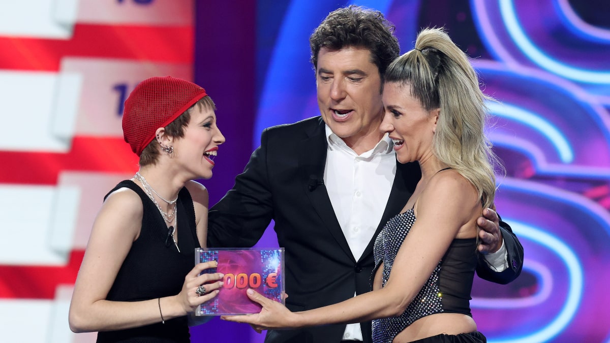Manel Fuentes y Melani García en 'Tu cara me suena 12'.