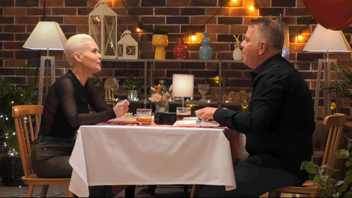 Eugenia y Víctor en 'First Dates'