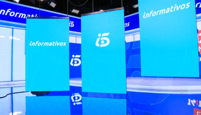 Plató de 'Informativos Telecinco'