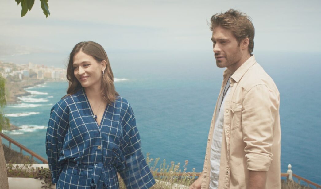 Amanda y César en 'La Encrucijada'.