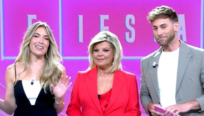 Álex Blanquer, Terelu Campos y César Muñoz en 'Fiesta'.