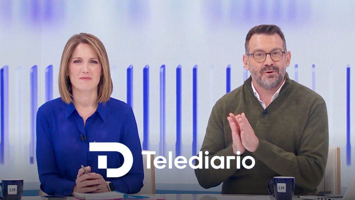 Marc Sala deja 'La Hora de La 1' por el 'Telediario'.