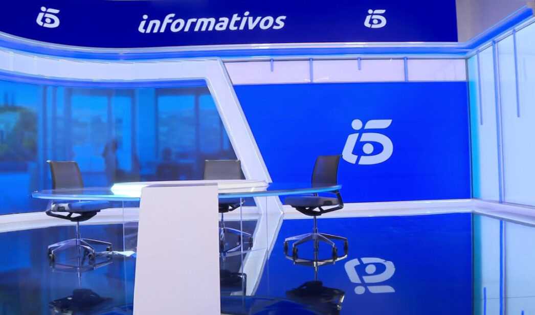 Plató de 'Informativos Telecinco'