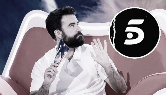 Rafa Castaño en 'Agárrate al sillón' y el logotipo de Telecinco