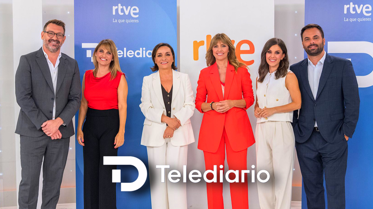 Nuevos presentadores del 'Telediario' de TVE.