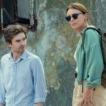 Freddie Highmore y Keeley Hawes en 'Asesina a sueldo'.