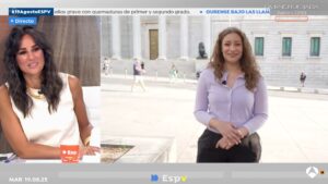 Esther Muñoz y Lorena García en 'Espejo Público'.