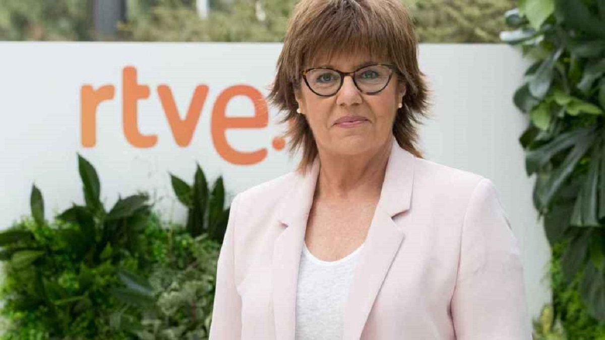 María Escario lanza un dardo a los presentadores de Informativos.
