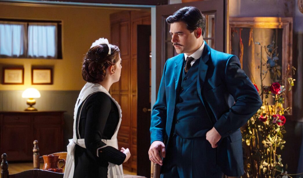 María fernández y Manuel en 'La Promesa'.