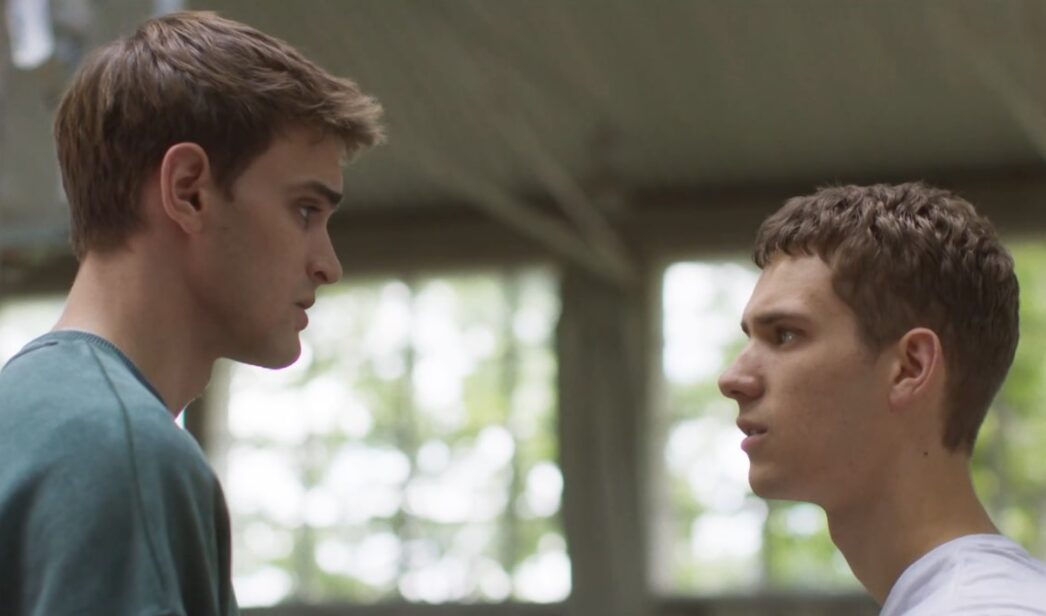 Gabriel Guevara y Hugo Welzel en 'Mar Afuera'.
