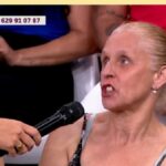 Una mujer del público de 'Yas verano' carga contra uno de los colaboradores.