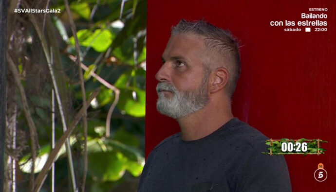 Carlos Alba durante el juego de líder de 'Supervivientes All Stars'
