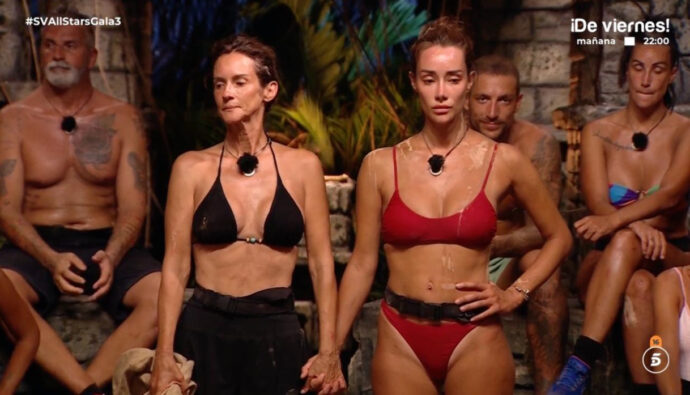 Elena y Adara en el momento de la expulsión