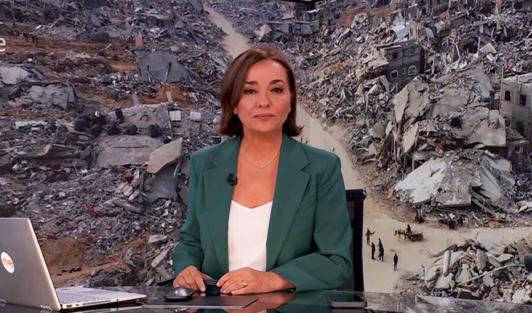 Pepa Bueno en el 'Telediario 2'