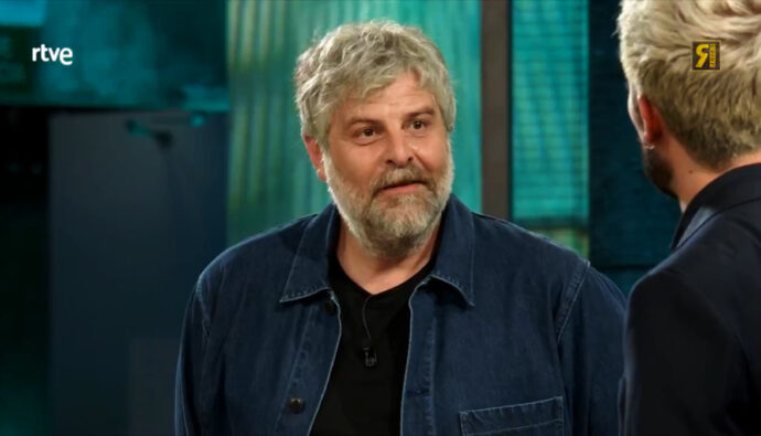 Raúl Cimas con Broncano en 'La revuelta'.