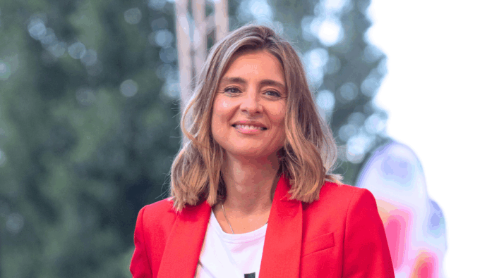 Entrevista: Sandra Barneda dice qué concursante de 'Supervivientes All Stars' es un "campanazo" y lo que piensa del regreso de Lydia Lozano