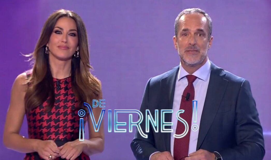 Beatriz Archidona y Santi Acosta, presentadores de 'De Viernes'.