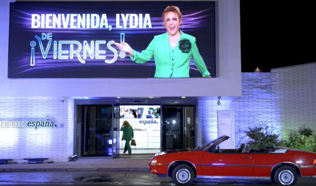 Lydia Lozano en la promo de 'De Viernes'.