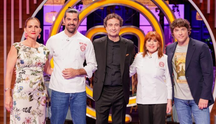 Jurado de 'MasterChef Celebrity' junto a Miguel Ángel Muñoz y Loles León.