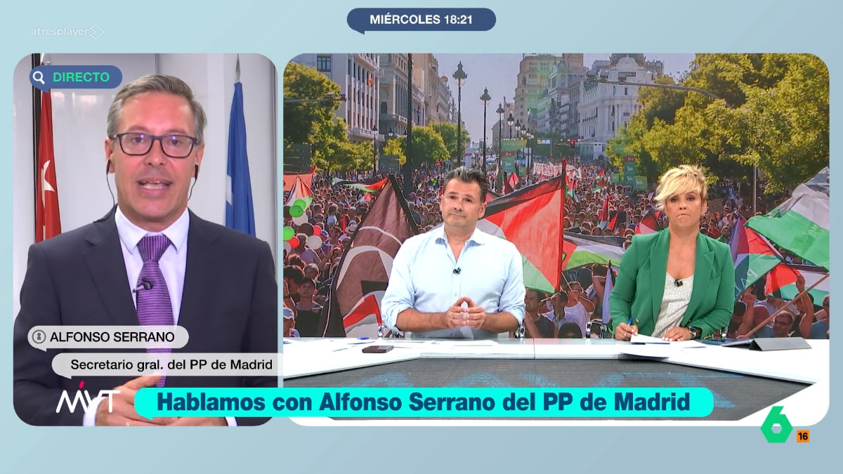 Iñaki López y Cristina Pardo entrevistan a Alfonso Serrano en 'Más vale tarde'.