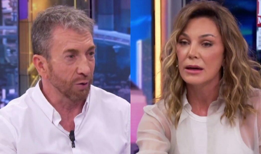 Pablo Motos y Mar Flores en 'El Hormiguero'.