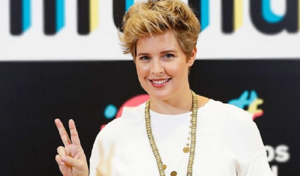 Tania Llasera revela el alto precio de trabajar en Mediaset.