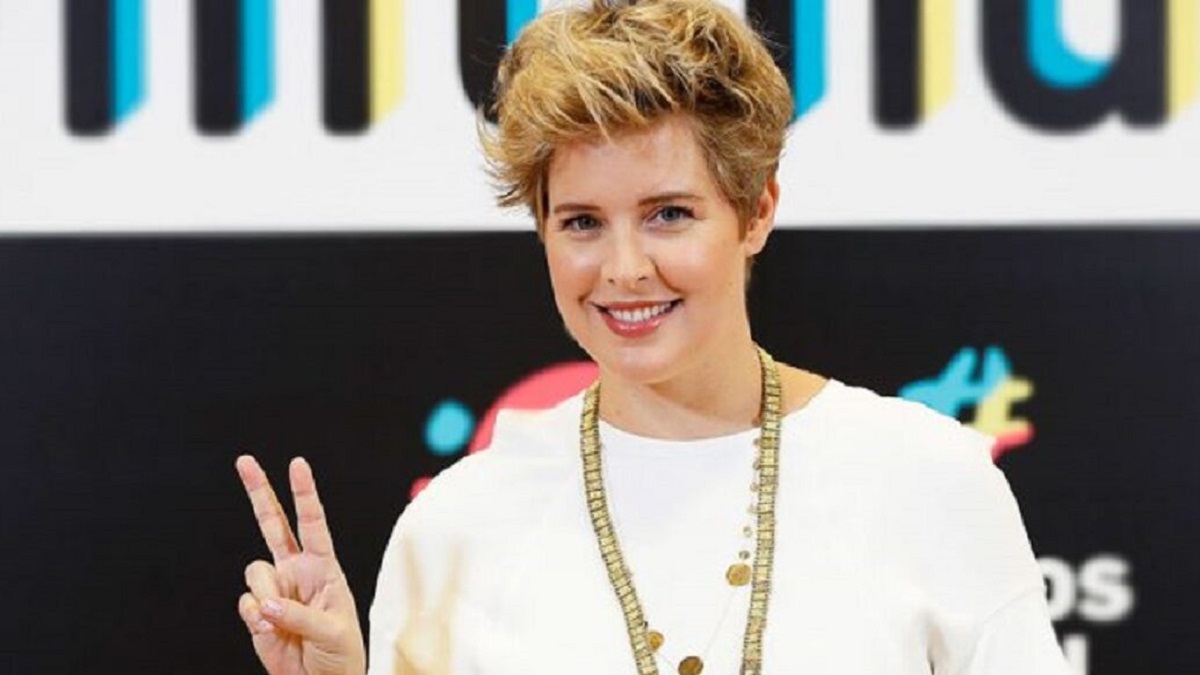 Tania Llasera revela el alto precio de trabajar en Mediaset.