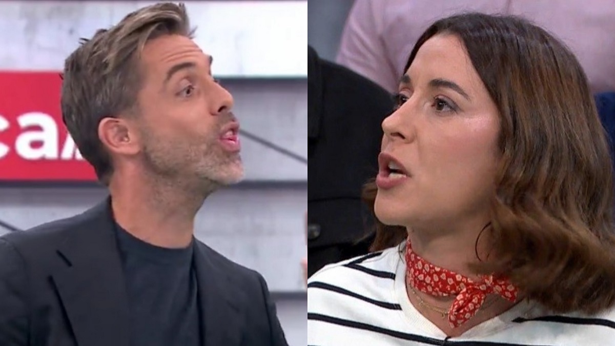 José Yélamo para los pies a una invitada en 'La Sexta Xplica'.