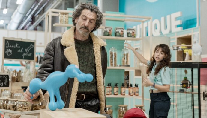 Luis Zahera y Lucía Caraballo en 'Animal'.