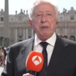 Antonio Pelayo como corresponsal de Antena 3 en el Vaticano.