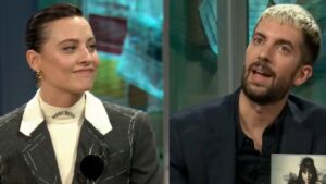 Michelle Jenner y David Broncano en 'La Revuelta'.