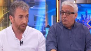 Pablo Motos con Leo Harlem en 'El Hormiguero'.