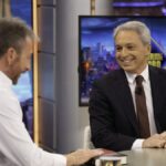 Pablo Motos con Vicente Vallés en 'El Hormiguero'.