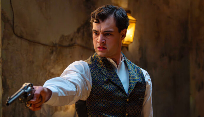 Xavi Lock, Curro en 'La Promesa'