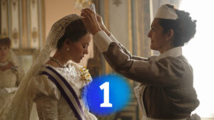 Imagen de la serie 'ENA' y el logo de La 1 de TVE