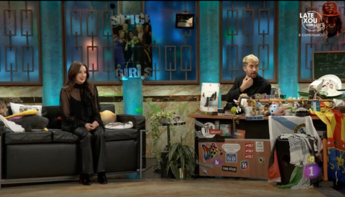 Luz Casal y David Broncano en 'La Revuelta'