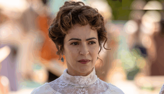 Entrevista a Verónica Sánchez, protagonista de 'Las Hijas de la Criada', la adaptación de la novela de Sonsoles Ónega