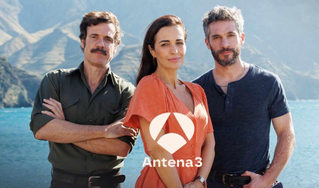 Daniel Grao, Paula Echevarría y Michel Noher, protagonistas de 'A la deriva'.