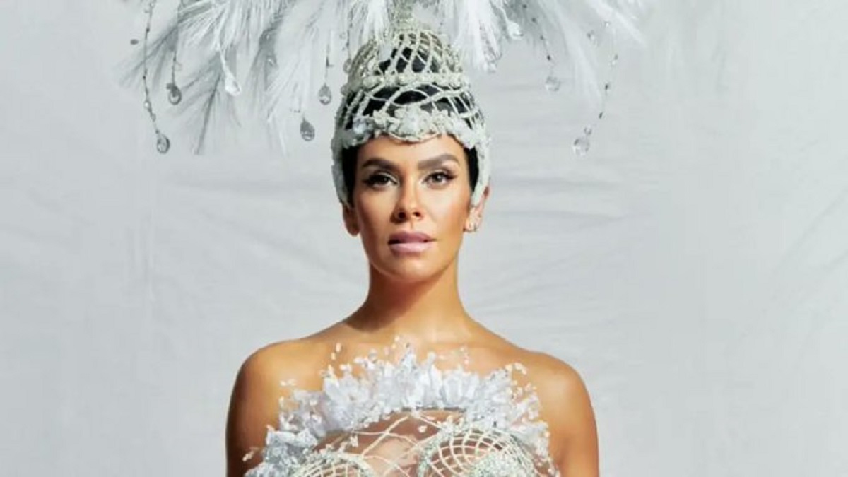 Cristina Pedroche con su modelito en las Campanadas de 2024.