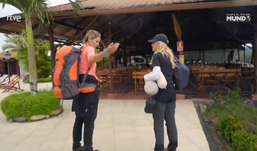 Alba Carrillo y Cristina Cifuentes en 'Hasta el fin del mundo'.