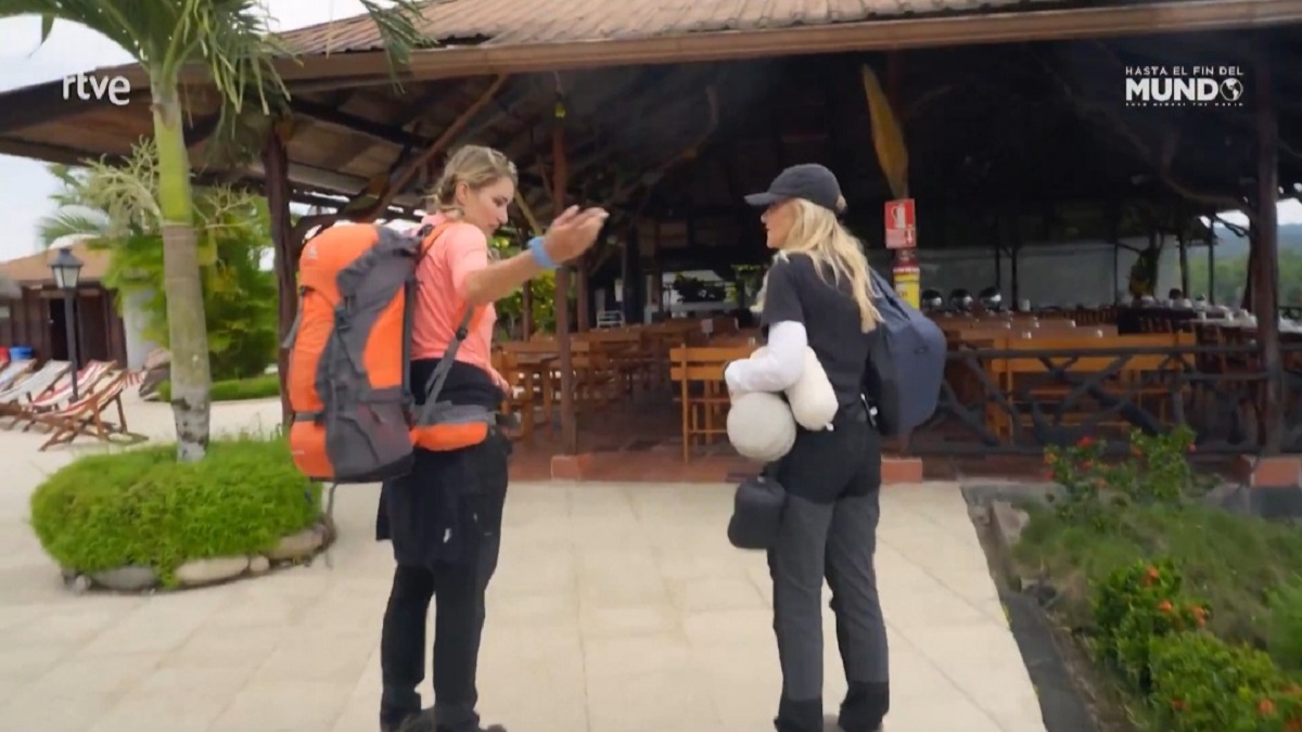 Alba Carrillo y Cristina Cifuentes en 'Hasta el fin del mundo'.