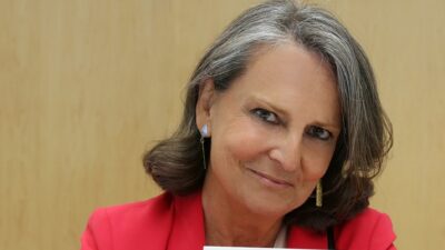 Isabel San Sebastián abandona la televisión.