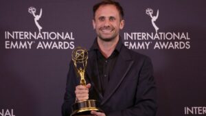 Oriol Pla gana el Premio Emmy Internacional por 'Yo, adicto'.
