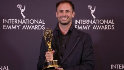Oriol Pla gana el Premio Emmy Internacional por 'Yo, adicto'.