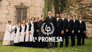 Parte del reparto de 'La Promesa' y logo de la serie