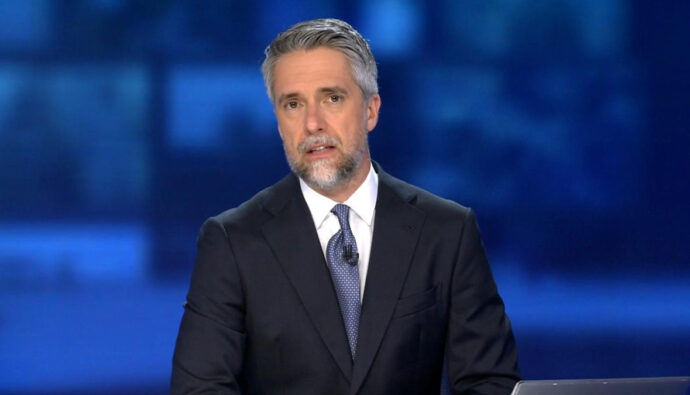 Carlos Franganillo en 'Informativos Telecinco'